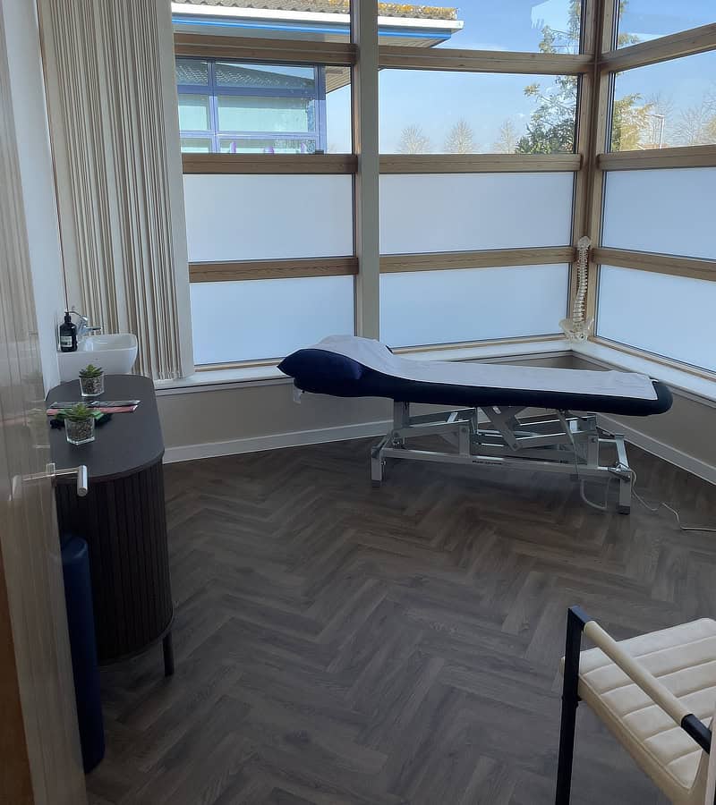 Physix physiotherapy treatment room at Hanbury Health in Milton Keynes